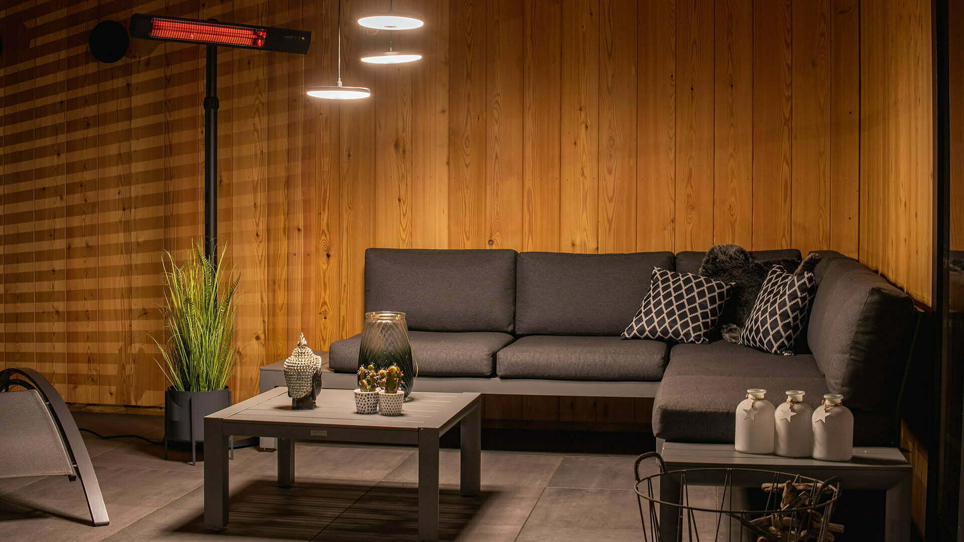 Підлоговий обігрівач Sunred Dark Standing Black 2500