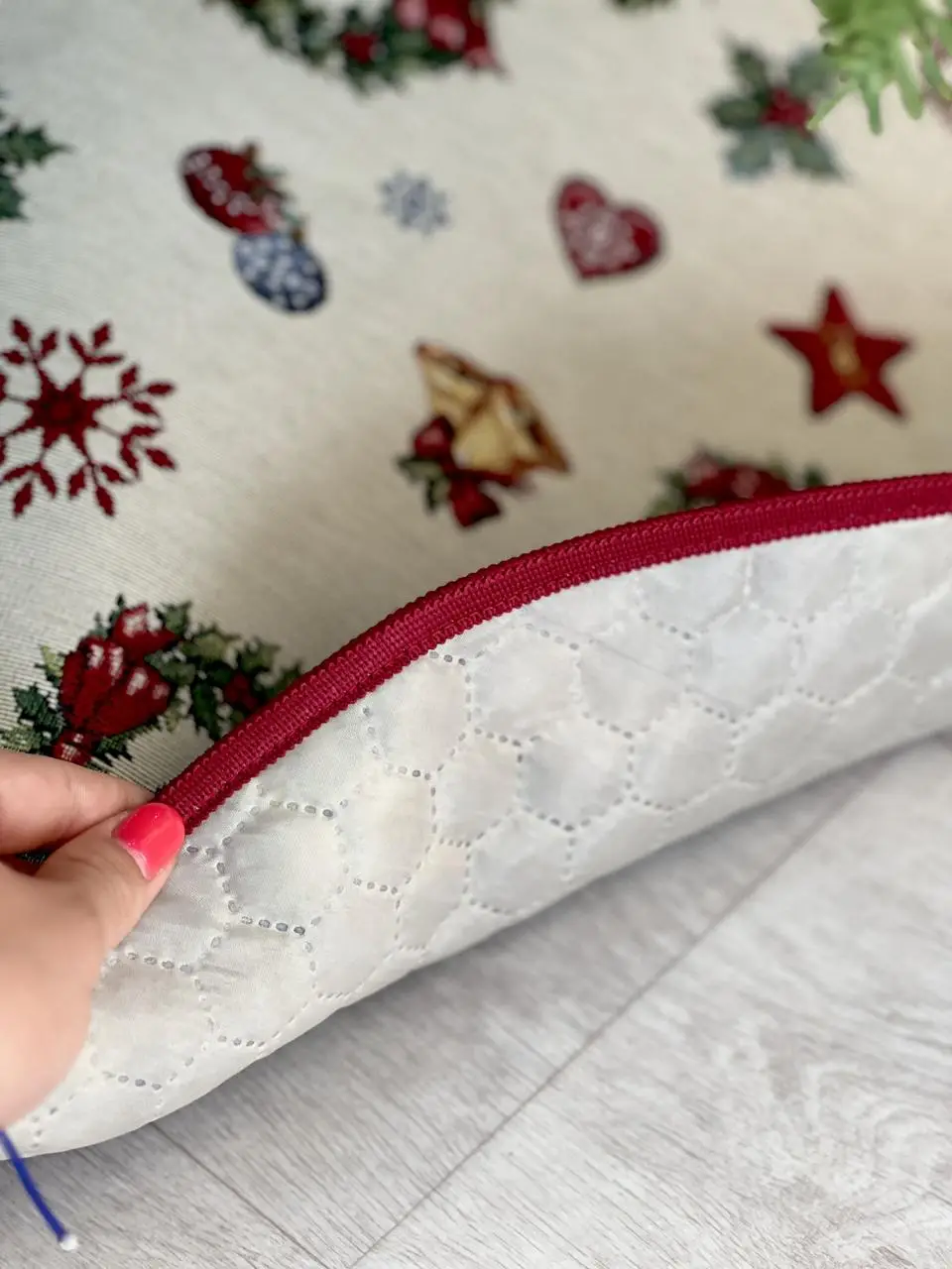 (Українська) Спідниця під ялинку гобеленова Merry