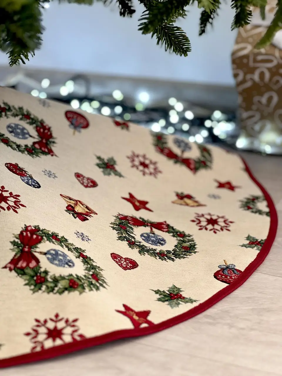 (Українська) Спідниця під ялинку гобеленова Merry