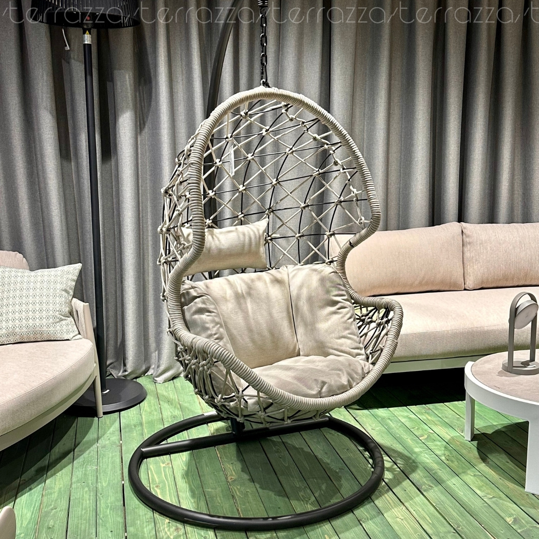 Kelly Cocoon Hanging Chair Bizzotto